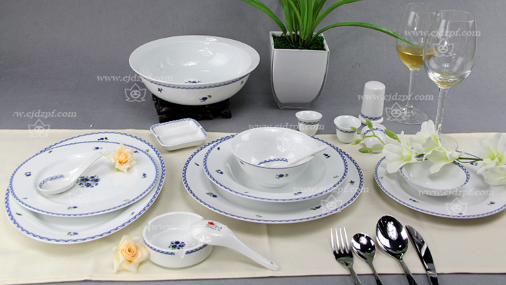 56头中餐具韩国菊-产品中心-景德镇陶瓷集团有限责任公司