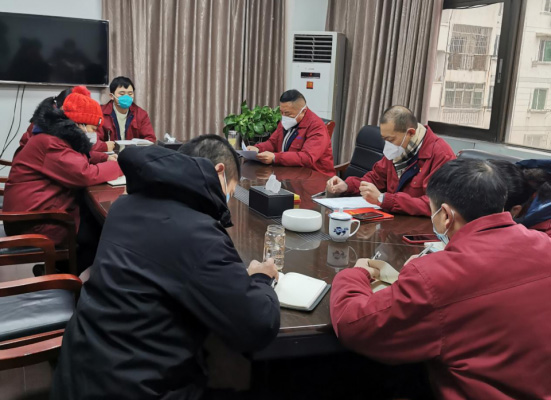 邓必春走进省陶瓷收支口公司宣讲党的二十大精神-公司动态-景德镇陶瓷集团有限责任公司