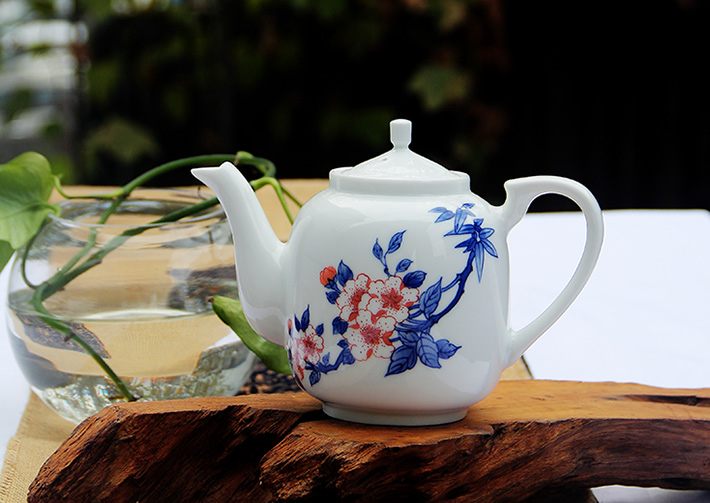 7头釉下青花茶具--满天红-产品中心-景德镇陶瓷集团有限责任公司
