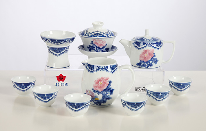 10头釉下手绘五彩茶具繁华祥瑞-产品中心-景德镇陶瓷集团有限责任公司