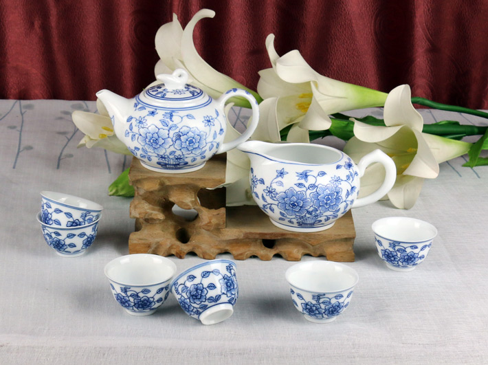 8头手绘青花时光茶具天姿国色-产品中心-景德镇陶瓷集团有限责任公司