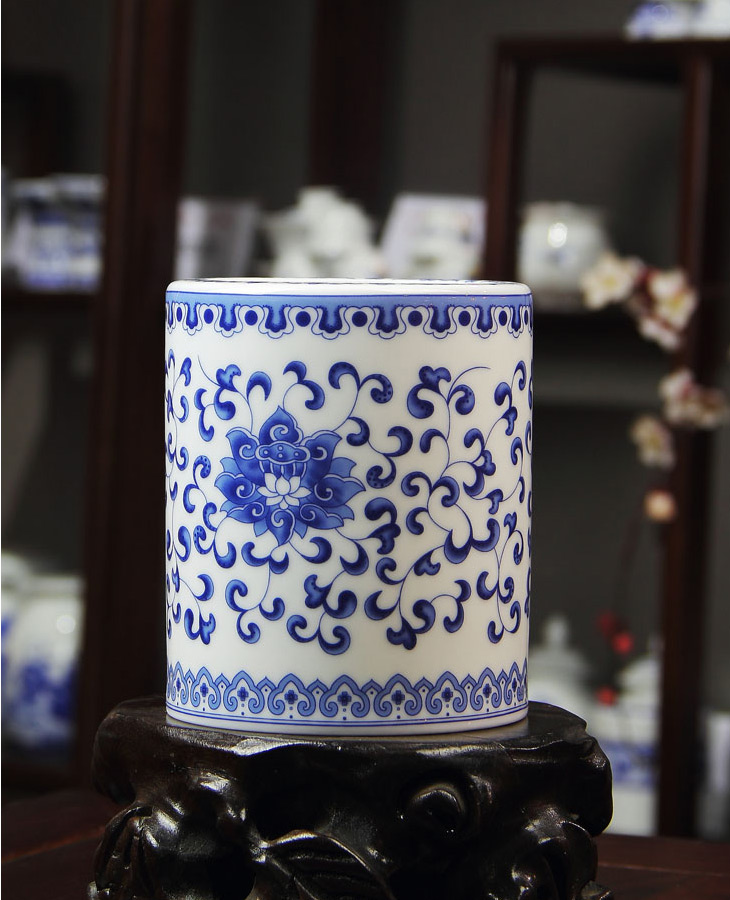 4头办公牍具青花满莲-产品中心-景德镇陶瓷集团有限责任公司