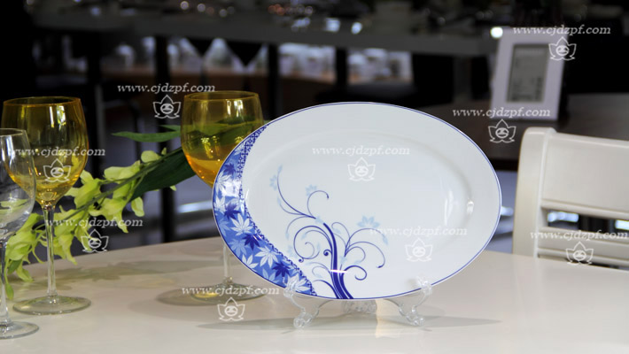 56头中餐具兰枫叶-产品中心-景德镇陶瓷集团有限责任公司