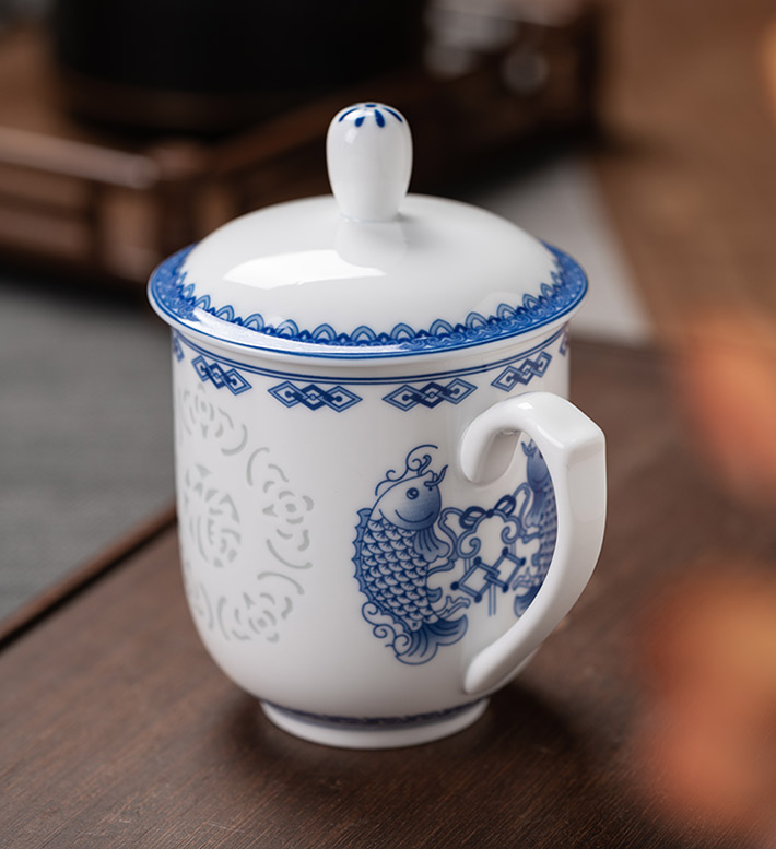 福玲珑杯鱼-产品中心-景德镇陶瓷集团有限责任公司