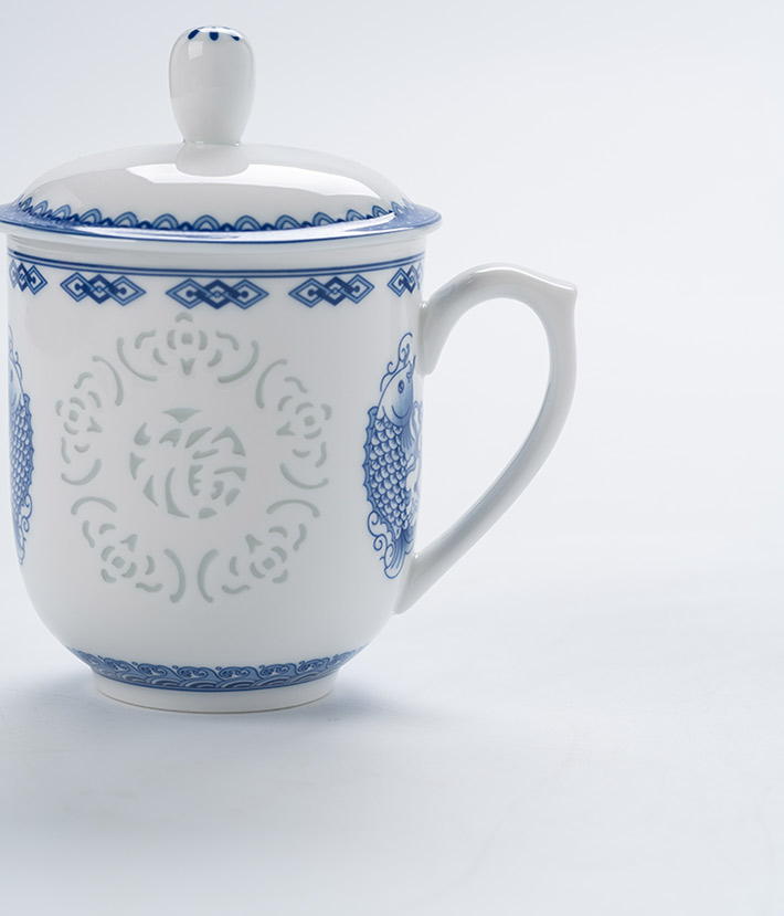 福玲珑杯鱼-产品中心-景德镇陶瓷集团有限责任公司