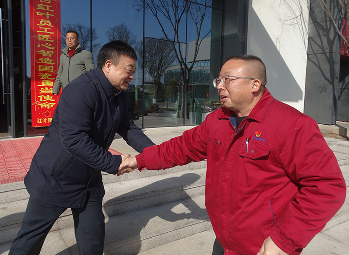 市国资委党委书记、主任朱一生一行到景陶集团走访慰问干部职工-公司动态-景德镇陶瓷集团有限责任公司