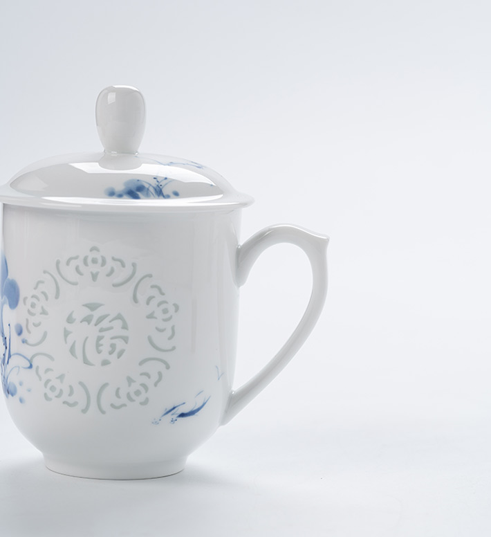 福玲珑杯（荷花）-产品中心-景德镇陶瓷集团有限责任公司