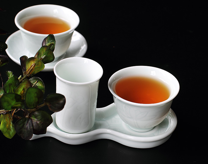 28头手工镌刻茶具-产品中心-景德镇陶瓷集团有限责任公司