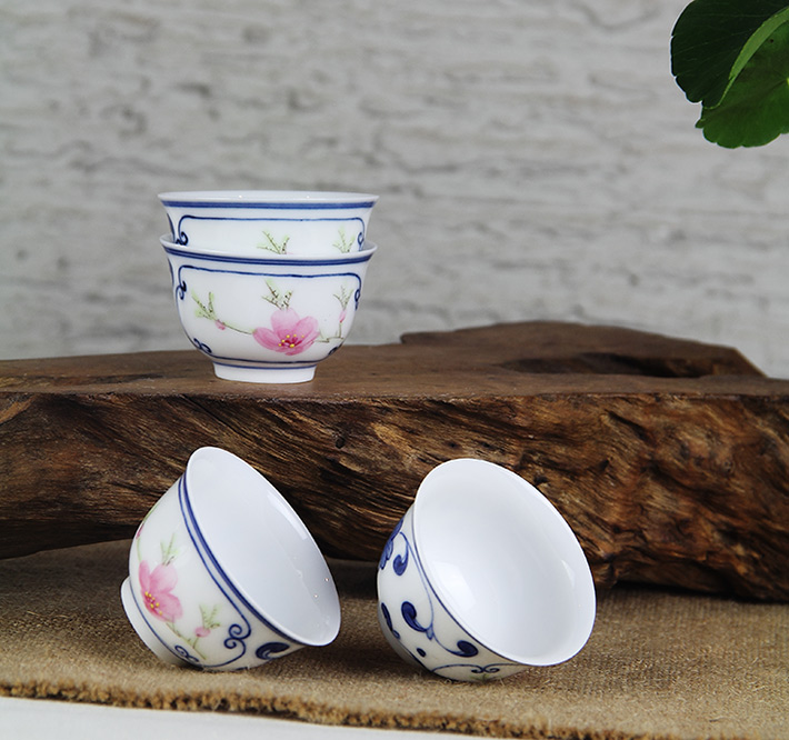 8头青花斗彩功夫茶具水点桃花-产品中心-景德镇陶瓷集团有限责任公司