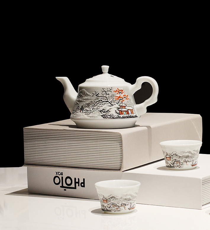 8头茶具雪景-产品中心-景德镇陶瓷集团有限责任公司