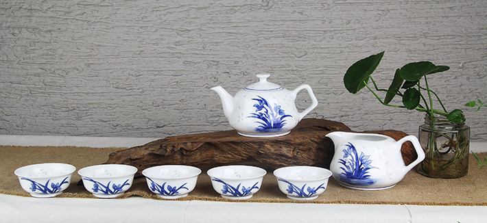 8头玲珑半刀泥青花时光茶具兰花