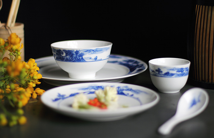 56头釉下彩中餐具山水-产品中心-景德镇陶瓷集团有限责任公司