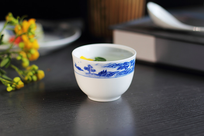 56头釉下彩中餐具山水-产品中心-景德镇陶瓷集团有限责任公司