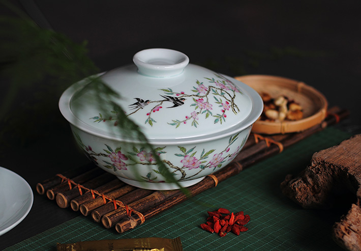 36头青釉中餐具--燕子桃花-产品中心-景德镇陶瓷集团有限责任公司