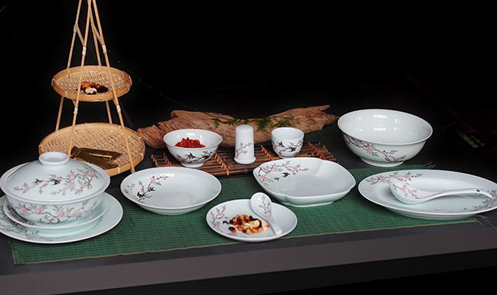 36头青釉中餐具--燕子桃花-产品中心-景德镇陶瓷集团有限责任公司