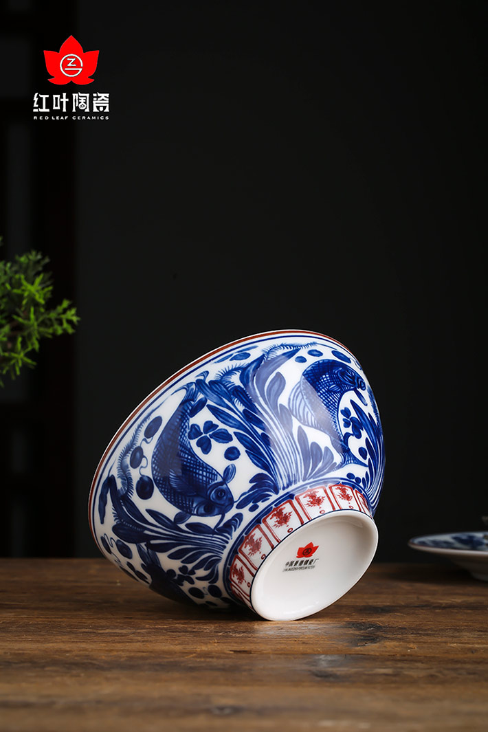 60头元青花繁华有鱼中餐具-产品中心-景德镇陶瓷集团有限责任公司