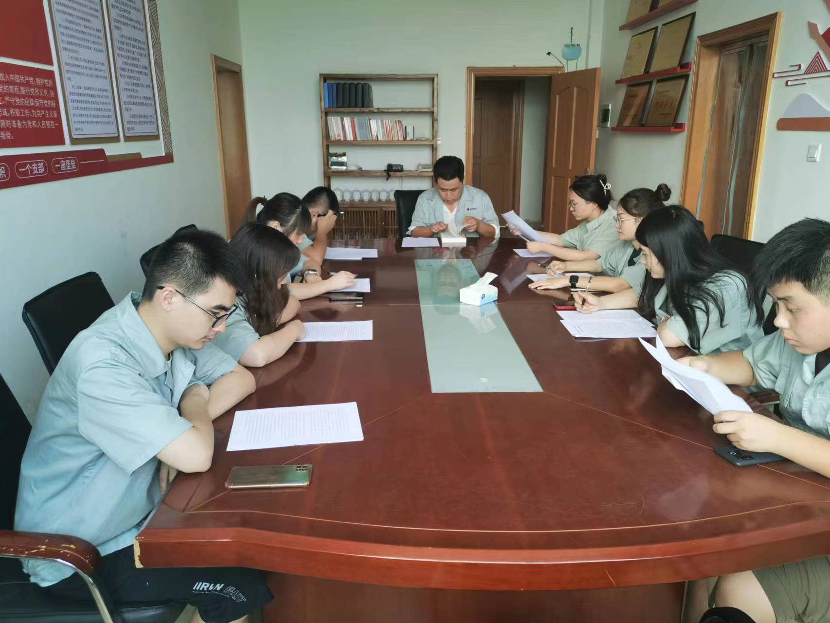 景陶集团团委组织开展专题学习会-公司动态-景德镇陶瓷集团有限责任公司