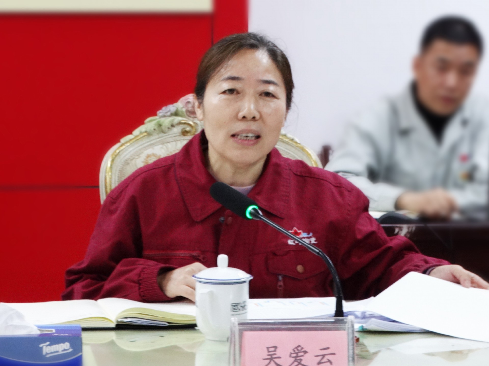景陶集团召开月度司务会-公司动态-景德镇陶瓷集团有限责任公司