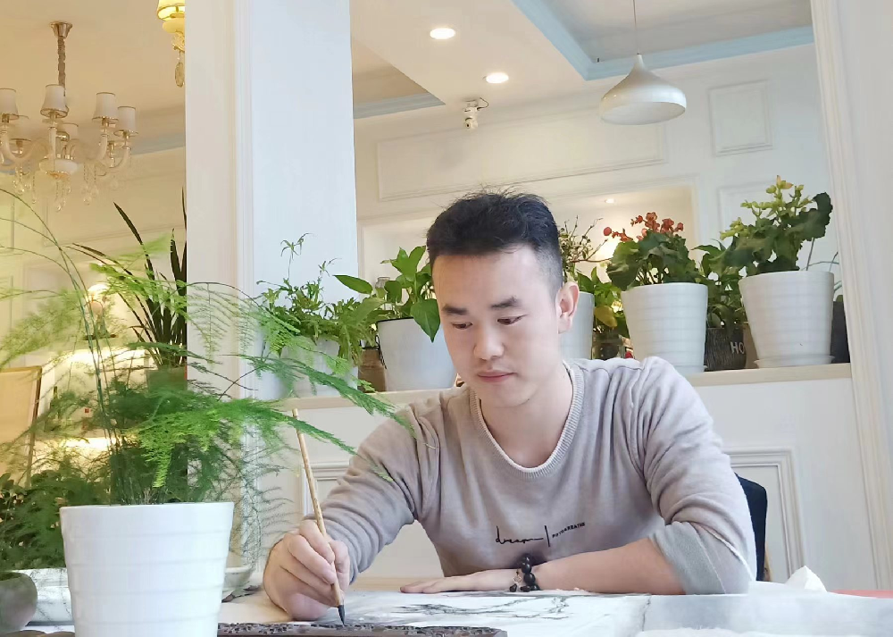张涛
